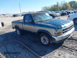 1993 Dodge Dakota "S" with VIN 1B7FL26X8PS234273, listed as a IAAI auction lot 41874966 with 195,048 mi miles. Bid and sale history available at carsss.com. Image 1.