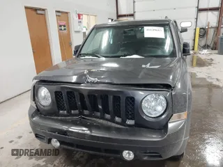 2016 Jeep Patriot High Altitude Edition with VIN 1C4NJRFB0GD632774, listed as a IAAI auction lot 41149683 with 96,495 mi miles. Bid and sale history available at carsss.com. Image 12.