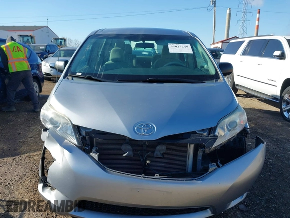 2012 Toyota Sienna с VIN 5TDZK3DC7CS228568, выставлен на аукционе IAAI как лот 42027249 с пробегом 99 464 миль миль и . История ставок и продаж доступна на DreamBid. Изображение 12.