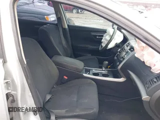 2015 Nissan Altima 2.5 S with VIN 1N4AL3AP4FN354906, listed as a IAAI auction lot 41840630 with 169,130 mi miles. Bid and sale history available at carsss.com. Image 5.