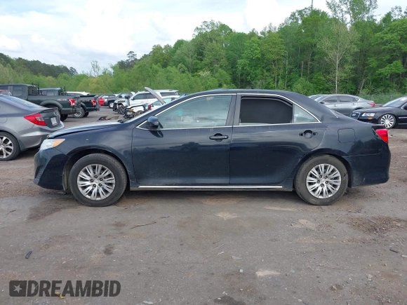 2012 Toyota Camry L z VIN 4T1BF1FK0CU131461, wystawiony jako IAAI lot #41957880 z przebiegiem 113 902 mil mil oraz . Historia ofert i sprzedaży dostępna na DreamBid. Obrazek 14.