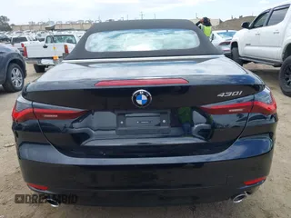 2025 BMW 4 Series 430i z VIN WBA33DB08SCU35159, wystawiony jako IAAI lot #42019631 z przebiegiem 895 mil mil oraz . Historia ofert i sprzedaży dostępna na DreamBid. Obrazek 17.