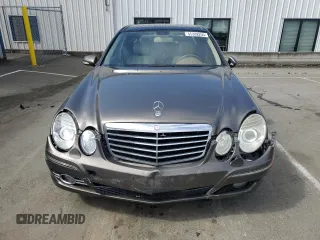 2008 Mercedes-Benz E 350 Luxury z VIN WDBUF56X88B203203, wystawiony jako Copart lot #55388255 z przebiegiem 173 706 mil mil oraz Szkoda całkowita • Salvage title. Historia ofert i sprzedaży dostępna na DreamBid. Obrazek 5.