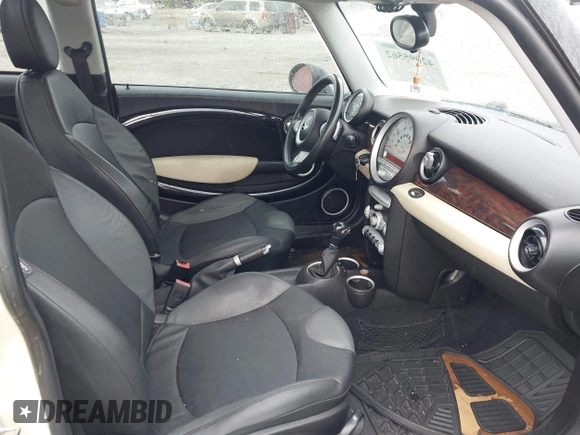 2007 MINI Hardtop S with VIN WMWMF73557TL91653, listed as a IAAI auction lot 42095562 with 113,860 mi miles and . Bid and sale history available at DreamBid. Image 5.