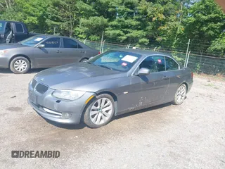 2013 BMW 3 Series 328i with VIN WBADW7C50DE733364, listed as a IAAI auction lot 42633440 with Not provided miles and . Bid and sale history available at DreamBid. Image 17.