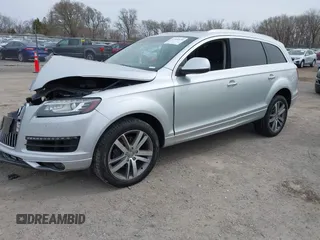 2013 Audi Q7 Premium Plus z VIN WA1LGAFE1DD013768, wystawiony jako IAAI lot #41936650 z przebiegiem 140 182 mil mil oraz . Historia ofert i sprzedaży dostępna na DreamBid. Obrazek 2.