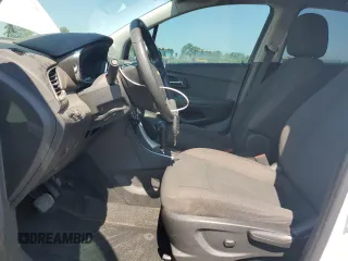 2020 Chevrolet Trax LS with VIN KL7CJKSB2LB085675, listed as a Copart auction lot 61340375 with 40,749 mi miles and Salvage title. Bid and sale history available at DreamBid. Image 7.