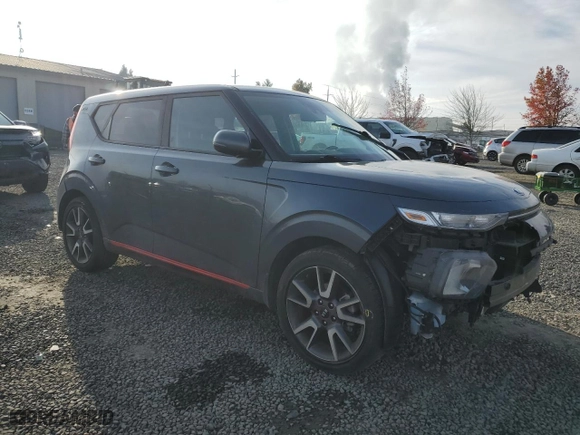 2020 Kia Soul GT-Line with VIN KNDJ63AU0L7067876, listed as a Copart auction lot 83432674 with 44,347 mi miles and Salvage Title. Bid and sale history available at carsss.com. Image 4.