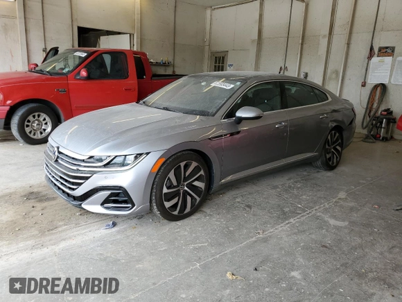 2021 Volkswagen Arteon SEL R-Line с VIN WVWHR7ANXME004450, выставлен на аукционе Copart как лот 62593443 с пробегом 8 900 миль миль и . История ставок и продаж доступна на DreamBid. Изображение 1.