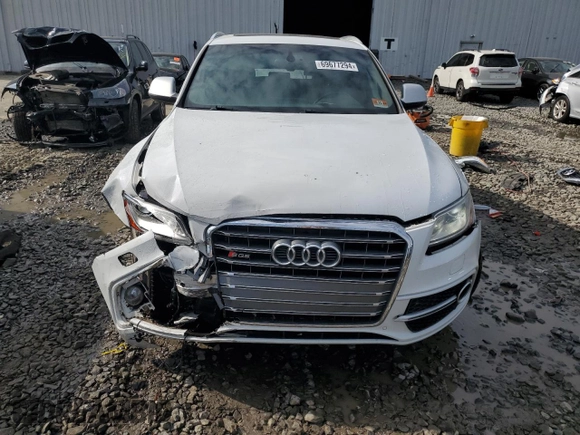 2014 Audi SQ5 Premium Plus with VIN WA1CGAFP3EA015123, listed as a Copart auction lot 69677294 with 59,328 mi miles and Salvage Title. Bid and sale history available at carsss.com. Image 5.