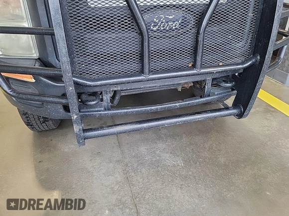 2012 Ford F-250 XL z VIN 1FT7X2B64CEC58701, wystawiony jako IAAI lot #42843909 z przebiegiem 215 931 mil mil oraz . Historia ofert i sprzedaży dostępna na DreamBid. Obrazek 8.
