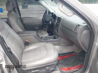 2004 Ford Explorer XLT с VIN 1FMZU63W74UB87536, выставлен на аукционе IAAI как лот 42498752 с пробегом 217 874 миль миль и . История ставок и продаж доступна на DreamBid. Изображение 5.