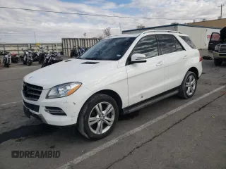 2015 Mercedes-Benz M 350 z VIN 4JGDA5JB8FA591835, wystawiony jako Copart lot #67840292 z przebiegiem 41 618 mil mil oraz . Historia ofert i sprzedaży dostępna na DreamBid. Obrazek 1.