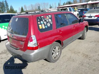 2006 Subaru Forester 2.5 X L.L. Bean Edition with VIN JF1SG67616H704919, listed as a IAAI auction lot 41573380 with 196,584 mi miles. Bid and sale history available at carsss.com. Image 4.