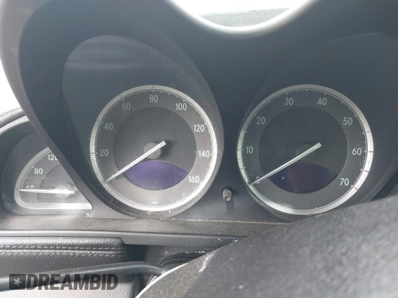 2003 Mercedes-Benz SL 500 with VIN WDBSK75FX3F029398, listed as a IAAI auction lot 42289295 with Not provided miles and . Bid and sale history available at DreamBid. Image 15.