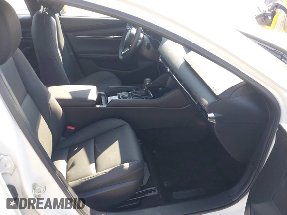 2024 Mazda 3 S Preferred with VIN 3MZBPACM4RM425897, listed as a IAAI auction lot 42598965 with 3,605 mi miles and . Bid and sale history available at DreamBid. Image 5.