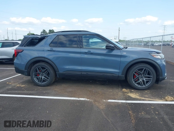2025 Ford Explorer ST-Line с VIN 1FMUK7KH9SGA91850, выставлен на аукционе IAAI как лот 42028931 с пробегом 5 770 миль миль и . История ставок и продаж доступна на DreamBid. Изображение 13.