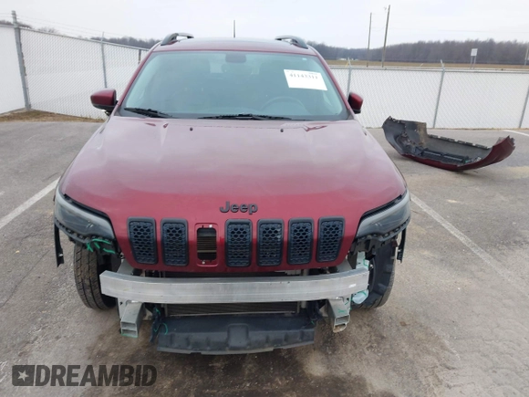 2019 Jeep Cherokee Latitude Plus with VIN 1C4PJMLB1KD319905, listed as a IAAI auction lot 41143311 with 98,694 mi miles. Bid and sale history available at carsss.com. Image 13.