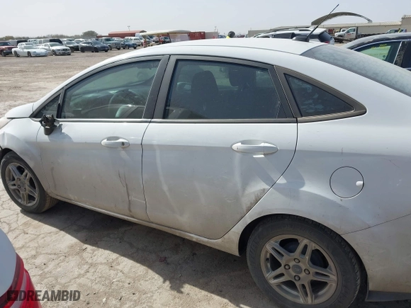 2019 Ford Fiesta SE with VIN 3FADP4BJ7KM135217, listed as a IAAI auction lot 41685629 with 91,140 mi miles. Bid and sale history available at carsss.com. Image 14.