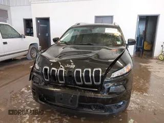 2015 Jeep Cherokee Latitude with VIN 1C4PJLCB9FW536767, listed as a IAAI auction lot 41380122 with 192,535 mi miles. Bid and sale history available at carsss.com. Image 12.