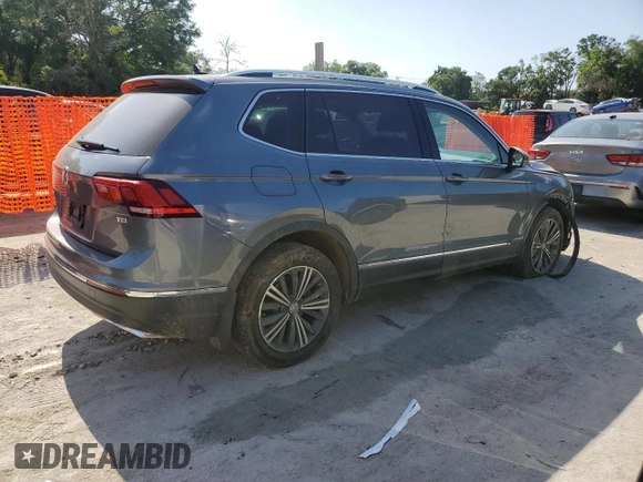 2018 Volkswagen Tiguan SEL z VIN 3VV3B7AX2JM016874, wystawiony jako Copart lot #54525515 z przebiegiem 87 472 mil mil oraz Nie do naprawy • Non repairable. Historia ofert i sprzedaży dostępna na DreamBid. Obrazek 3.