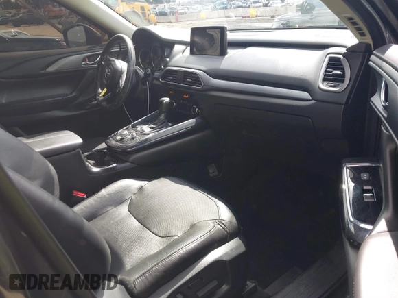 2018 Mazda CX-9 Touring with VIN JM3TCACY9J0228177, listed as a IAAI auction lot 41724618 with 110,733 mi miles. Bid and sale history available at carsss.com. Image 5.