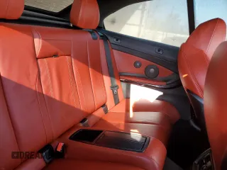 2015 BMW M4 z VIN WBS3U9C53FJ968070, wystawiony jako Copart lot #81830424 z przebiegiem 66 946 mil mil oraz Szkoda całkowita • Salvage title. Historia ofert i sprzedaży dostępna na DreamBid. Obrazek 10.