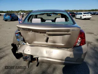 2004 Suzuki Forenza S z VIN KL5JD52Z54K991570, wystawiony jako Copart lot #49380694 z przebiegiem 98 943 mil mil oraz Szkody całkowita. Historia ofert i sprzedaży dostępna na DreamBid. Obrazek 6.