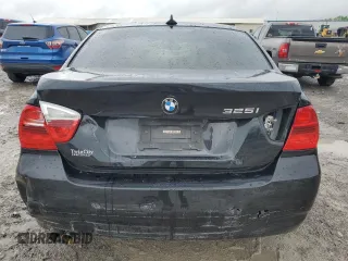 2006 BMW 3 Series 325i z VIN WBAVB13546KX39539, wystawiony jako Copart lot #54245225 z przebiegiem 217 453 mil mil oraz Czysty tytuł • Clean title. Historia ofert i sprzedaży dostępna na DreamBid. Obrazek 6.