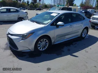 2022 Toyota Corolla LE with VIN JTDVPMAE1N3005958, listed as a IAAI auction lot 41992863 with 43,443 mi miles. Bid and sale history available at carsss.com. Image 2.