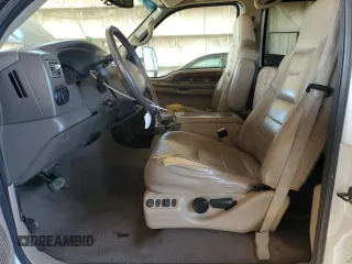 2002 Ford Excursion Limited с VIN 1FMNU43S62ED07804, выставлен на аукционе Copart как лот 46472715 с пробегом 282 929 миль миль и Чистый • Clean title. История ставок и продаж доступна на DreamBid. Изображение 7.