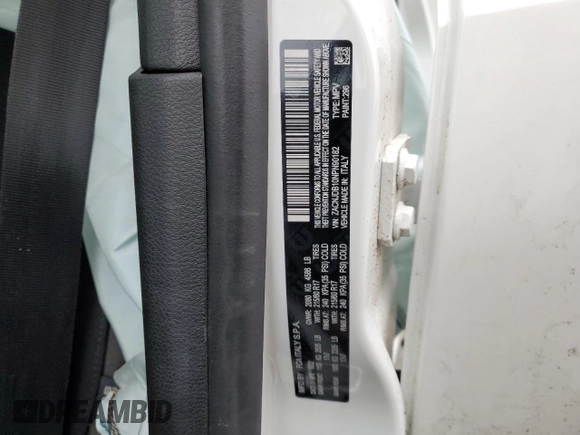 2022 Jeep Renegade Latitude with VIN ZACNJDB10NPN90182, listed as a Copart auction lot 44916335 with 25,664 mi miles and Salvage title. Bid and sale history available at DreamBid. Image 13.