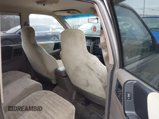 1995 Jeep Grand Cherokee Laredo with VIN 1J4GZ58S4SC555309, listed as a IAAI auction lot 41600141 with 130,493 mi miles. Bid and sale history available at carsss.com. Image 8.