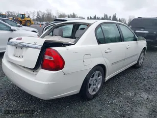 2006 Chevrolet Malibu LT w/0LT with VIN 1G1ZT51F76F210933, listed as a IAAI auction lot 41931641 with 195,079 mi miles. Bid and sale history available at carsss.com. Image 4.