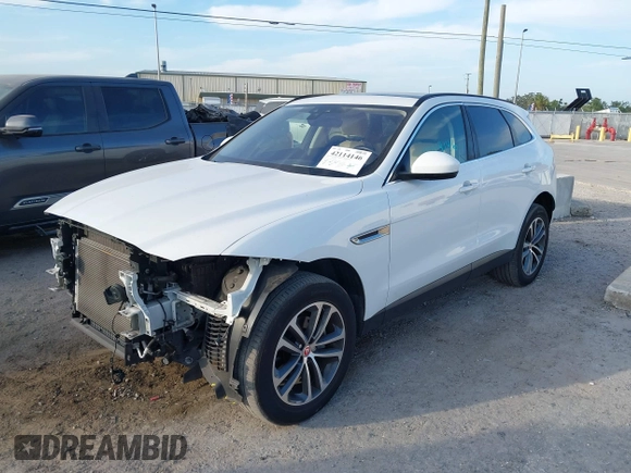 2020 Jaguar F-Pace 25t Premium z VIN SADCJ2FXXLA631058, wystawiony jako IAAI lot #42114146 z przebiegiem 56 763 mil mil oraz . Historia ofert i sprzedaży dostępna na DreamBid. Obrazek 17.
