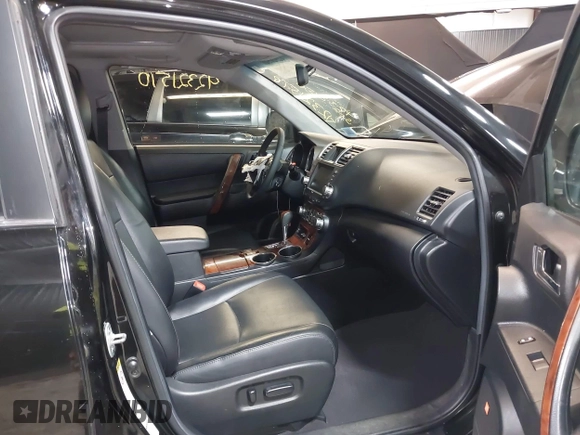 2012 Toyota Highlander Limited with VIN 5TDDK3EH4CS147130, listed as a IAAI auction lot 42321510 with 94,990 mi miles and . Bid and sale history available at DreamBid. Image 5.