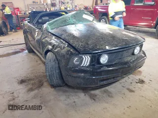 2005 Ford Mustang Deluxe with VIN 1ZVHT84N755243052, listed as a IAAI auction lot 41881137 with 109,366 mi miles and . Bid and sale history available at DreamBid. Image 6.