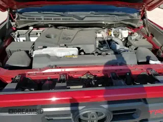 2024 Toyota Tundra SR5 with VIN 5TFLA5AB4RX030999, listed as a Copart auction lot 70390555 with 32,178 mi miles and Salvage title. Bid and sale history available at DreamBid. Image 15.