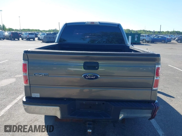 2009 Ford F-150 XL z VIN 1FTRW14819FB18628, wystawiony jako IAAI lot #42303828 z przebiegiem 193 672 mil mil oraz . Historia ofert i sprzedaży dostępna na DreamBid. Obrazek 17.