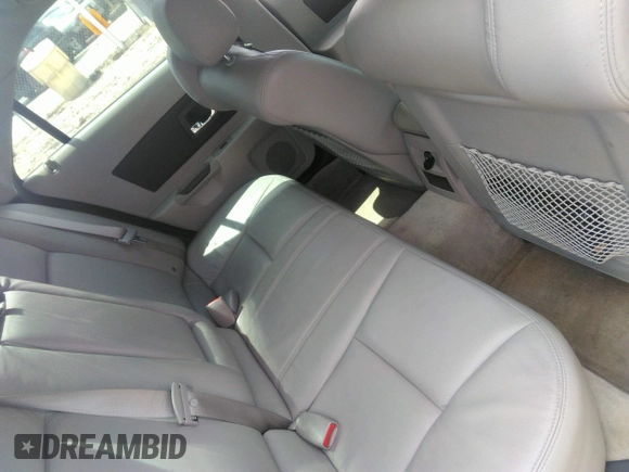 2007 Cadillac CTS with VIN 1G6DM57T470157367, listed as a IAAI auction lot 42016785 with 102,331 mi miles. Bid and sale history available at carsss.com. Image 8.