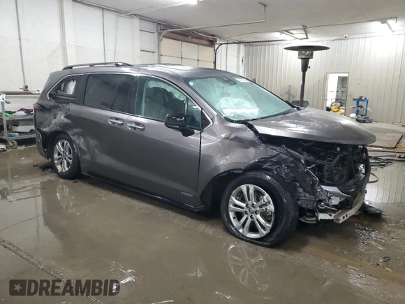2021 Toyota Sienna XSE with VIN 5TDDSKFCXMS010689, listed as a Copart auction lot 44507265 with 114,432 mi miles and Salvage Title. Bid and sale history available at carsss.com. Image 4.