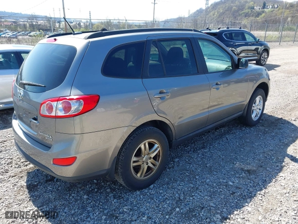 2011 Hyundai Santa Fe GLS with VIN 5XYZGDAB7BG032306, listed as a IAAI auction lot 41992792 with 86,765 mi miles. Bid and sale history available at carsss.com. Image 4.