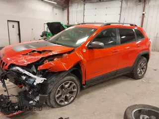 2021 Jeep Cherokee Trailhawk с VIN 1C4PJMBX2MD236855, выставлен на аукционе IAAI как лот 41254855 с пробегом 18 452 миль миль и . История ставок и продаж доступна на DreamBid. Изображение 2.