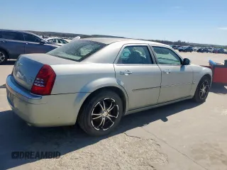 2005 Chrysler 300 with VIN 2C3AA63H25H150463, listed as a Copart auction lot 49627335 with 344,697 mi miles and Clean Title. Bid and sale history available at carsss.com. Image 3.