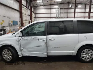 2018 Dodge Grand Caravan SE with VIN 2C4RDGBG5JR190786, listed as a IAAI auction lot 41603163 with 102,351 mi miles and . Bid and sale history available at DreamBid. Image 14.
