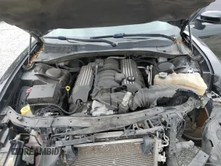 2019 Dodge Charger Scat Pack z VIN 2C3CDXGJXKH564122, wystawiony jako Copart lot #59306085 z przebiegiem 161 926 mil mil oraz Czysty tytuł • Clean title. Historia ofert i sprzedaży dostępna na DreamBid. Obrazek 11.