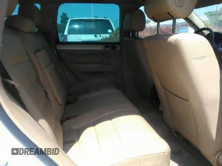 2008 Volkswagen Touareg V6 z VIN WVGBE77L38D033206, wystawiony jako IAAI lot #41903936 z przebiegiem Nie podano mil oraz . Historia ofert i sprzedaży dostępna na DreamBid. Obrazek 8.