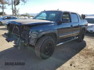 2005 Chevrolet Avalanche Z71 with VIN 3GNEK12Z75G211286, listed as a Copart auction lot 76143034 with 433,502 mi miles and Salvage Title. Bid and sale history available at DreamBid. Image 1.