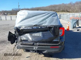2020 Ford Police Interceptor Utility z VIN 1FM5K8AWXLGC99666, wystawiony jako IAAI lot #41021814 z przebiegiem 112 964 mil mil oraz . Historia ofert i sprzedaży dostępna na DreamBid. Obrazek 17.