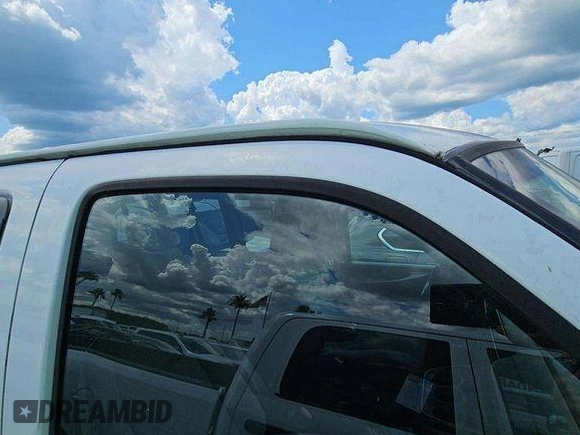 2005 Chevrolet Express Passenger with VIN 1GAHG39U151149680, listed as a IAAI auction lot 42633644 with 165,707 mi miles and . Bid and sale history available at DreamBid. Image 27.